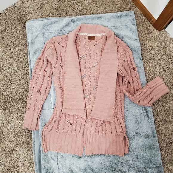 Cardigan - Picture 1 of 2